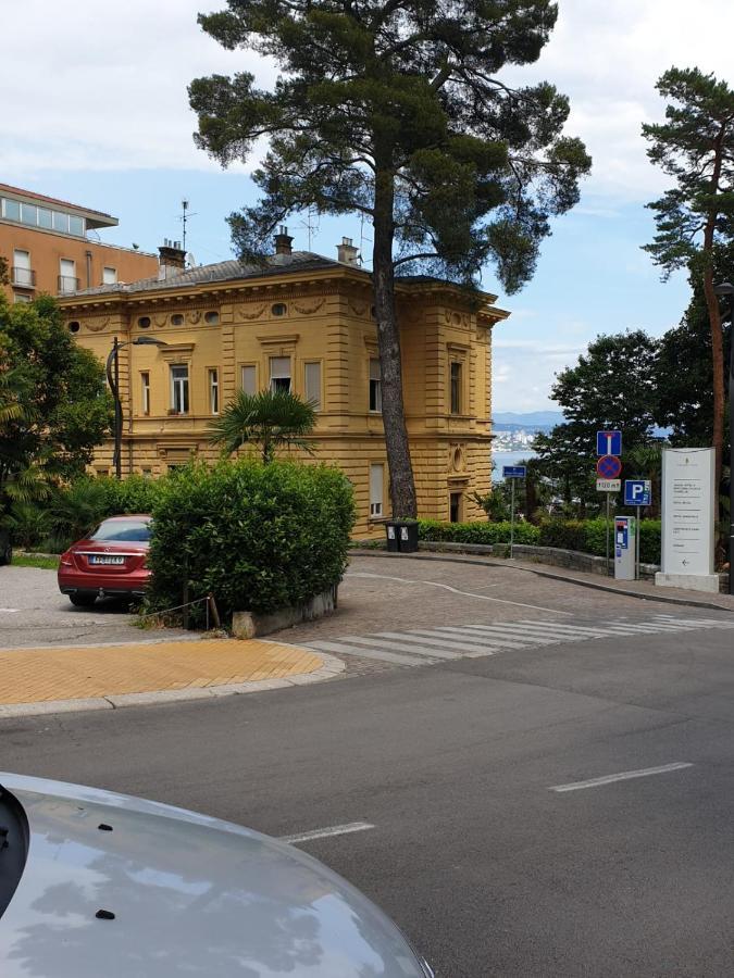 Apartment Sea Promenade - Opatija Center Екстер'єр фото