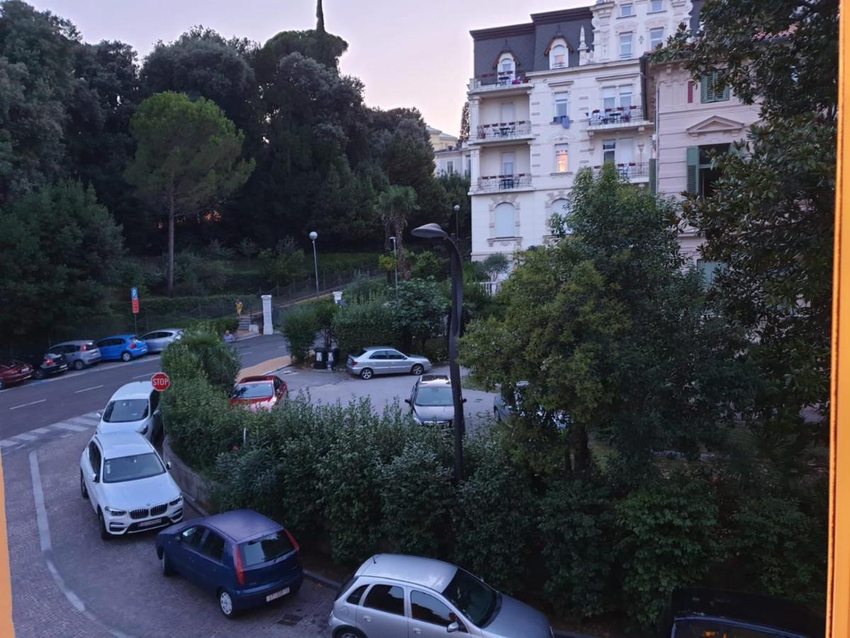 Apartment Sea Promenade - Opatija Center Екстер'єр фото